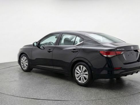 Used 2025 Nissan Sentra S image 6