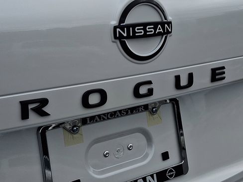 New 2026 Nissan Rogue Dark Armor AWD/4WD image 5