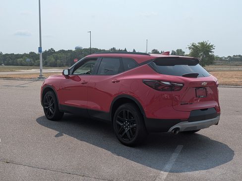 Used 2022 Chevrolet Blazer LT AWD/4WD image 3