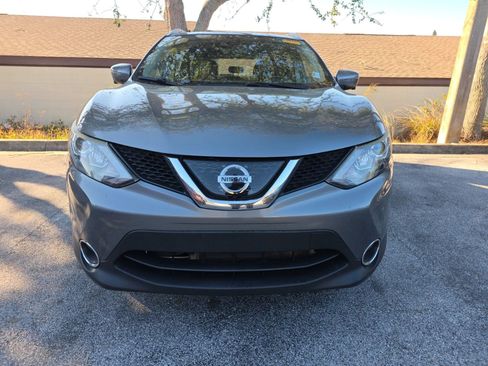 Used 2018 Nissan Rogue Sport SL w/ SL Premium Package image 3