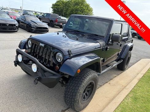 Used 2013 Jeep Wrangler Unlimited Sport AWD/4WD image 3