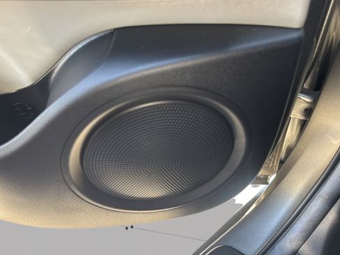 Used 2015 Kia Soul FWD image 21