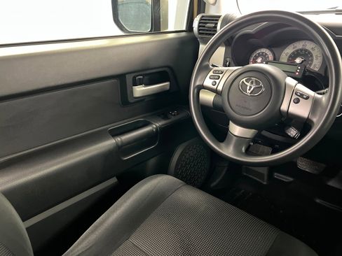 Used 2012 Toyota FJ Cruiser 4WD w/ TRD Sport Pkg image 12