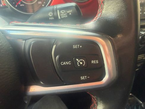 Used 2019 Jeep Wrangler Rubicon AWD/4WD image 14