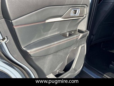 New 2026 Ford Explorer ST-Line w/ ST-Line Street Pack image 21