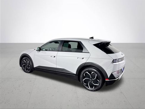 Used 2024 Hyundai Ioniq 5 SEL image 8