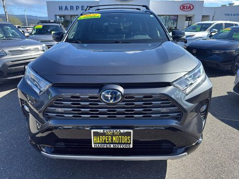 Used 2021 Toyota RAV4 XSE image 11