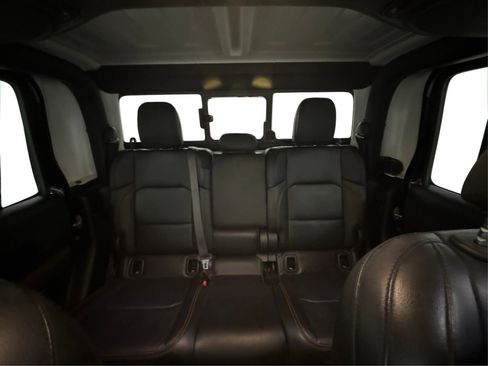 Used 2021 Jeep Gladiator Mojave image 15