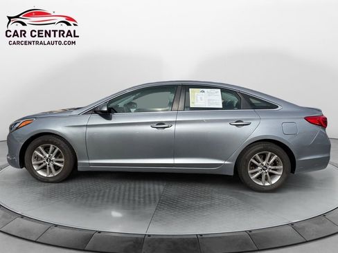 Used 2016 Hyundai Sonata SE image 2