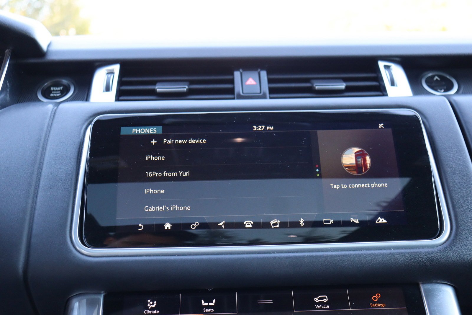 Used 2020 Land Rover Range Rover Sport HST AWD/4WD image 32