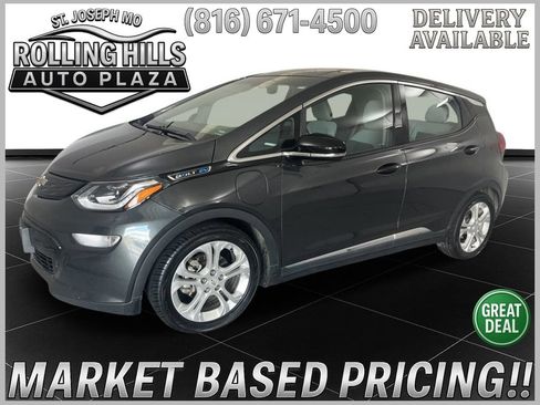 Used 2020 Chevrolet Bolt LT FWD image 1