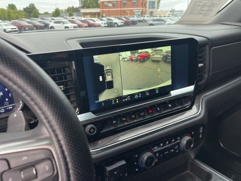 Used 2022 Chevrolet Silverado 1500 LTZ AWD/4WD image 24