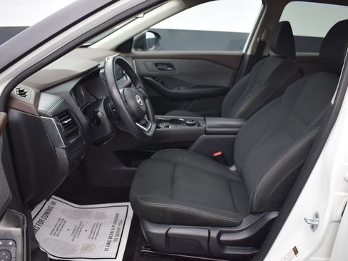 Used 2023 Nissan Rogue S AWD/4WD image 14