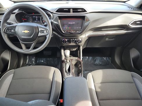 Used 2023 Chevrolet TrailBlazer LT w/ Convenience Package image 10