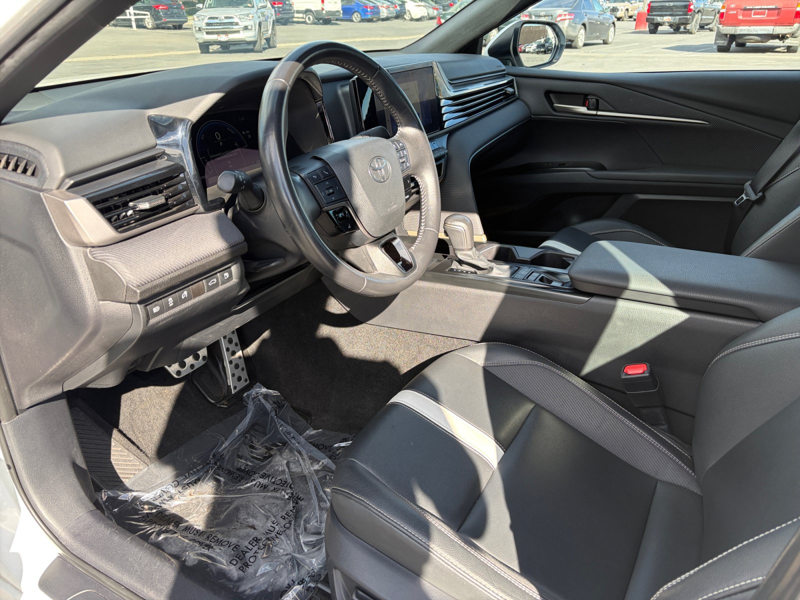 Certified 2025 Toyota Camry SE FWD image 10