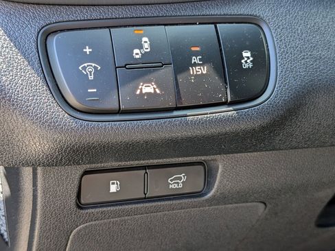 Used 2017 Kia Sorento SX FWD image 17