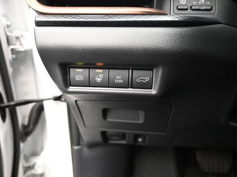 Used 2024 Toyota Grand Highlander AWD Hybrid image 12