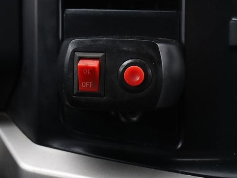 Used 2024 Ford F550 4x4 Crew Cab Super Duty image 27