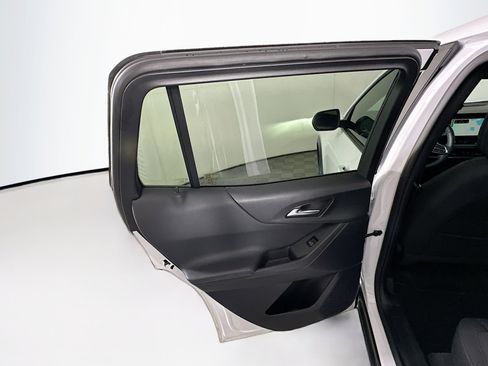 Used 2025 Chevrolet Equinox LT image 27