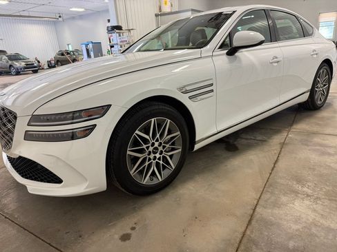 Certified 2025 Genesis G80 2.5T AWD/4WD image 8