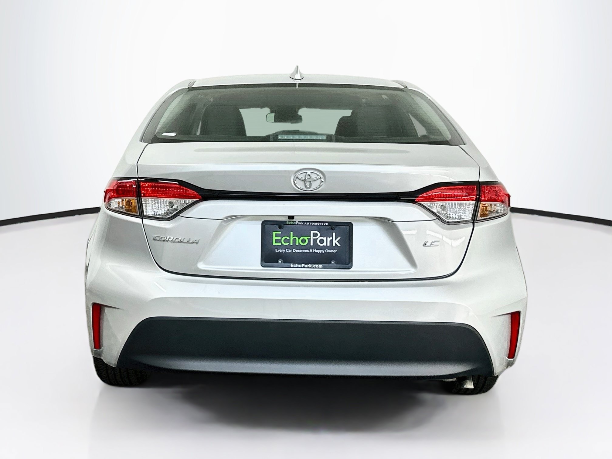 Used 2026 Toyota Corolla LE FWD image 7