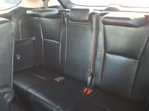 Used 2023 Toyota Highlander Platinum FWD image 11