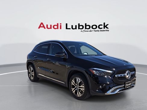 Used 2025 Mercedes-Benz GLA 250 4MATIC image 2