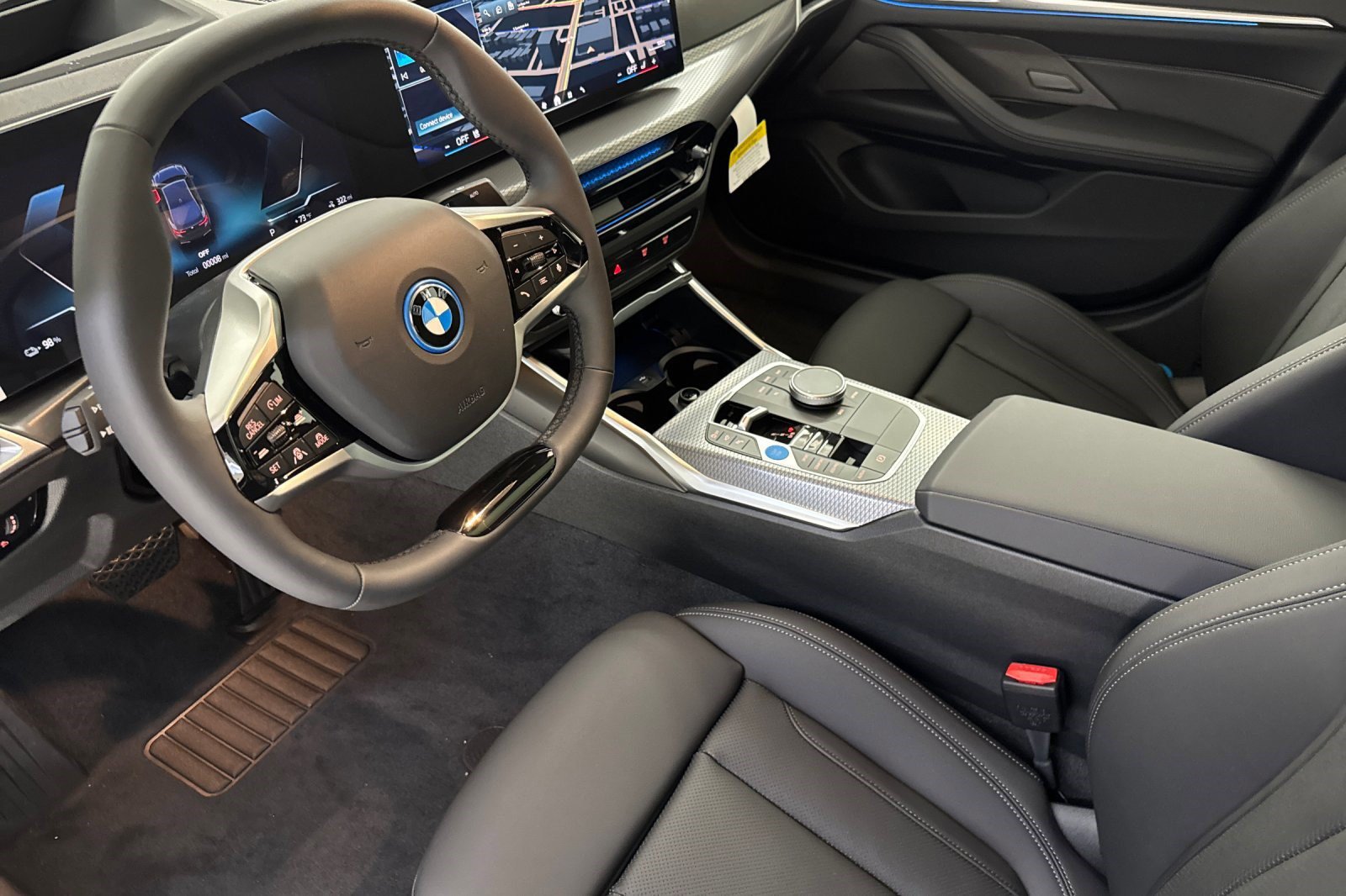 New 2026 BMW i4 xDrive40i w/ Premium Package AWD/4WD image 4