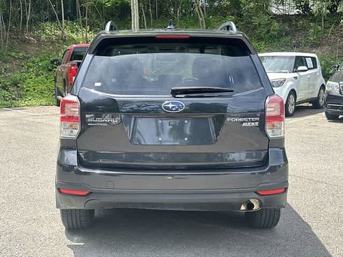 Used 2017 Subaru Forester 2.5i Premium AWD/4WD image 4