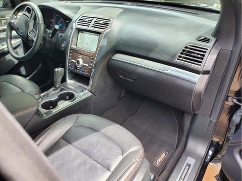 Used 2019 Ford Explorer Sport w/ Equipment Group 401A AWD/4WD image 42