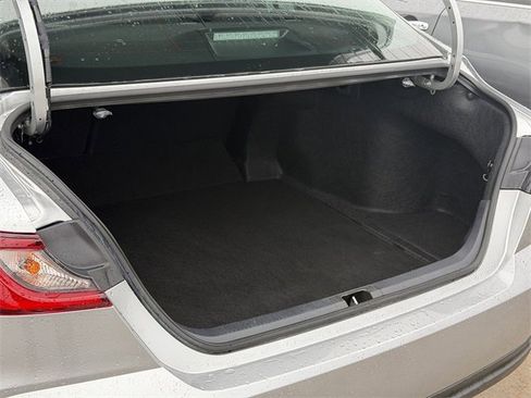 Used 2025 Toyota Camry LE image 22