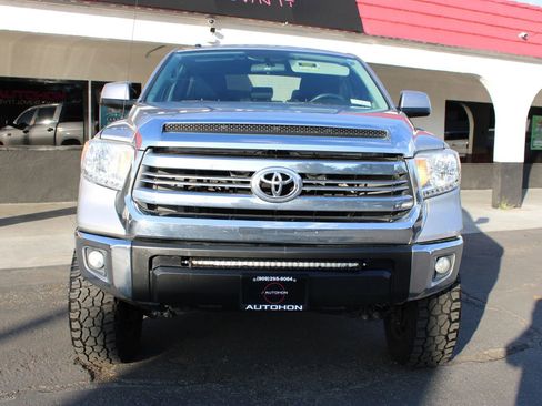 Used 2016 Toyota Tundra SR5 image 3