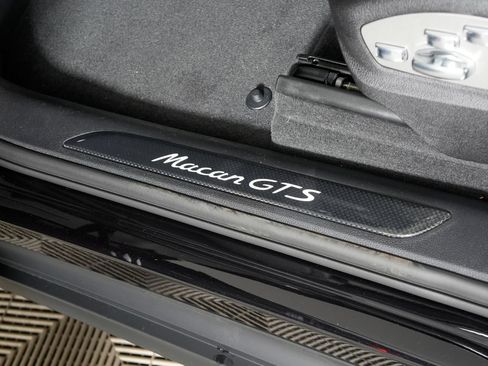 New 2026 Porsche Macan GTS AWD/4WD image 18