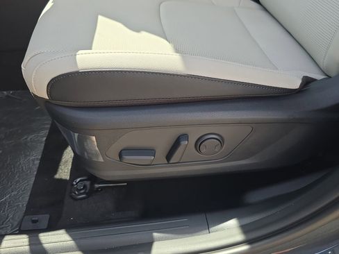 New 2026 Kia Sportage EX FWD image 21