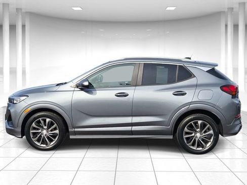 Used 2021 Buick Encore GX Select w/ Sport Touring Package FWD image 2