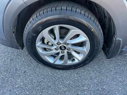 Used 2017 Hyundai Tucson SE image 11