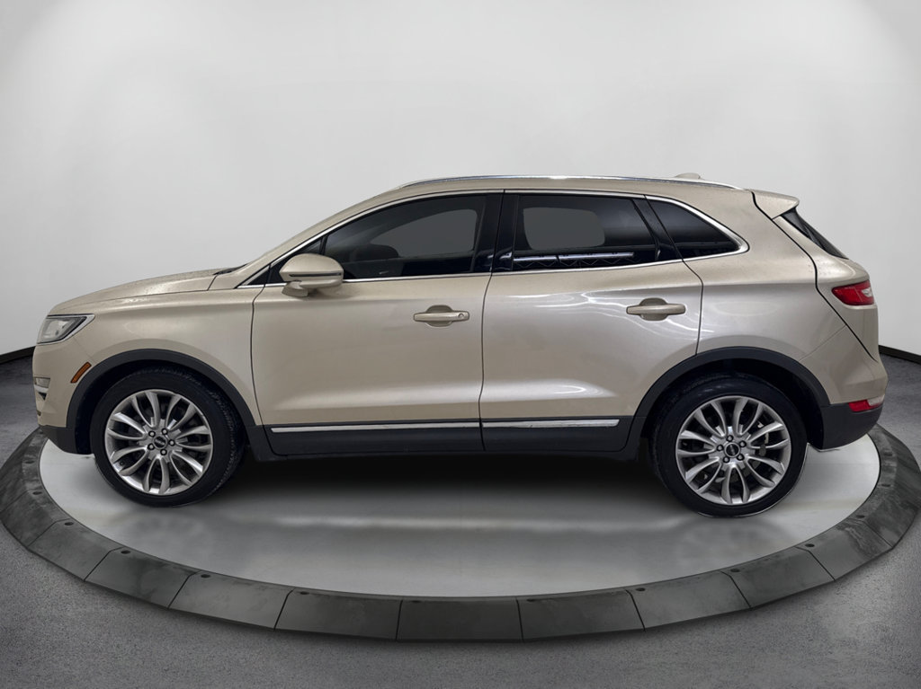 Used 2017 Lincoln MKC Reserve FWD image 9
