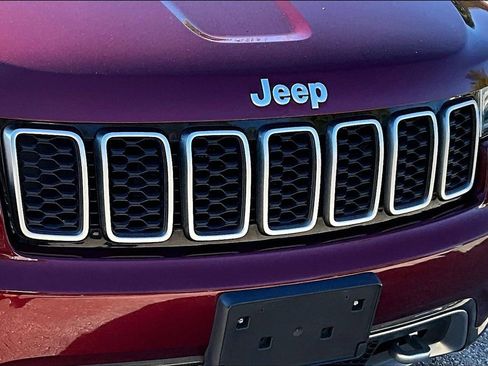 Used 2018 Jeep Grand Cherokee Limited image 35