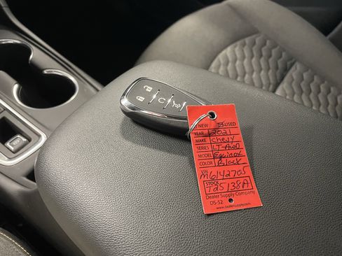 Used 2021 Chevrolet Equinox LT image 15