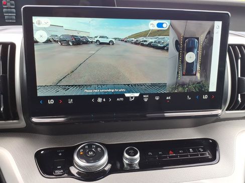 Certified 2025 Ford Expedition Max Active AWD/4WD image 18
