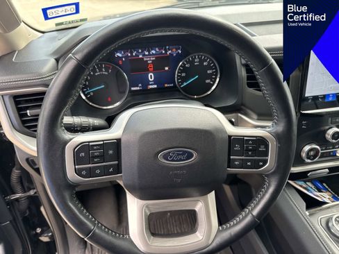 Used 2024 Ford Expedition Max XLT image 28