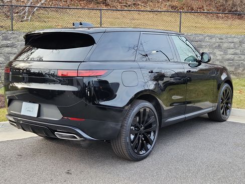 New 2026 Land Rover Range Rover Sport SE image 2
