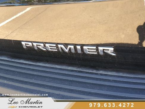 New 2026 Chevrolet Suburban Premier w/ Sun And Tow Package AWD/4WD image 4