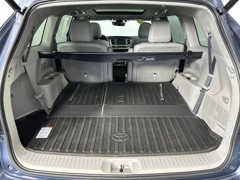 Used 2019 Toyota Highlander Limited Platinum AWD/4WD image 30