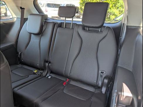 New 2026 Kia Carnival SX w/ SX Dark Edition Package image 9