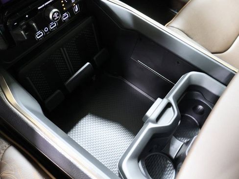 New 2026 RAM 1500 Limited w/ Off Road Group image 28