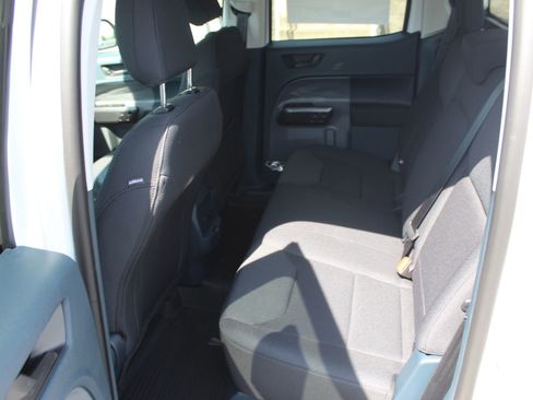 New 2025 Ford Maverick XL image 17