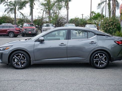 Used 2025 Nissan Sentra SV w/ All-Weather Package FWD image 5