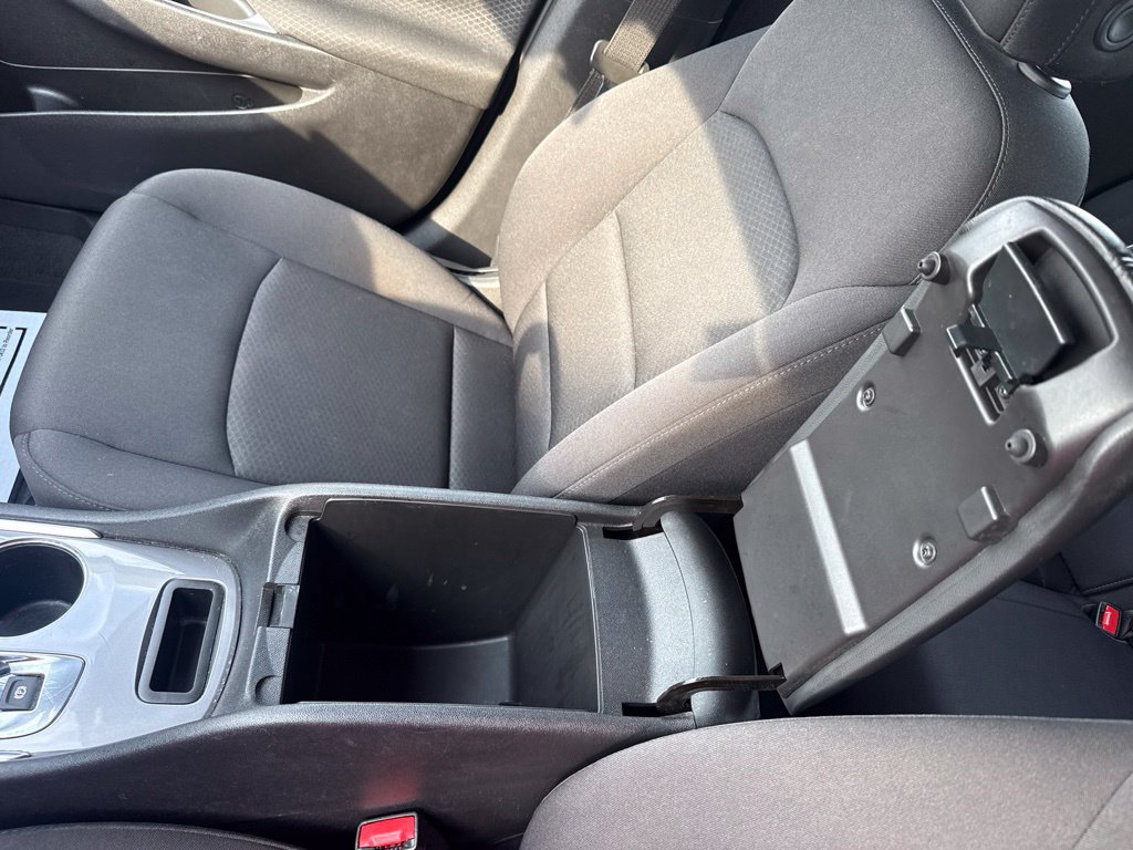 Used 2024 Chevrolet Malibu LT FWD image 23