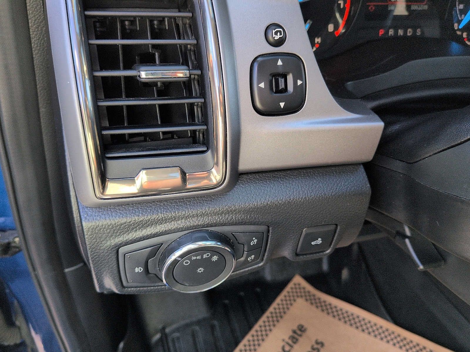 Used 2019 Ford Ranger XLT w/ Equipment Group 302A Luxury AWD/4WD image 19